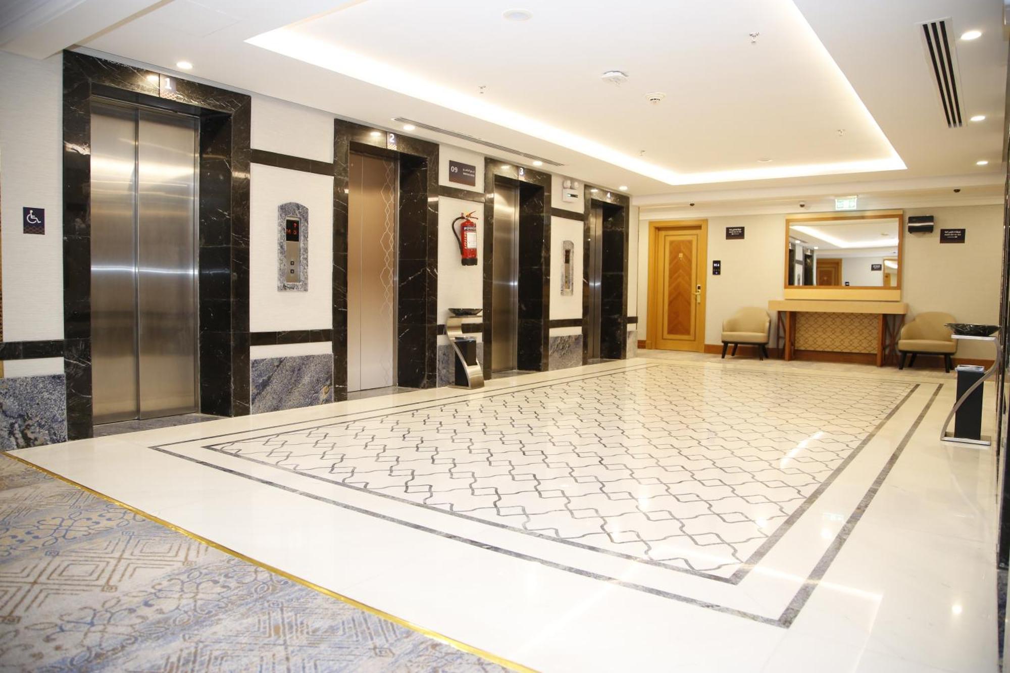 Maden Alrawda Medina Exterior foto The lobby of the hotel