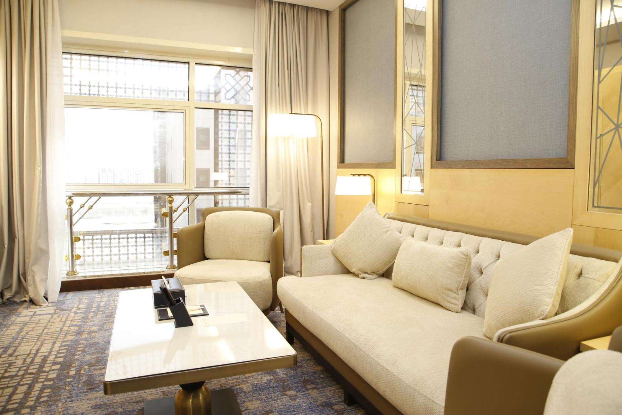 Maden Alrawda Medina Exterior foto A suite at the hotel